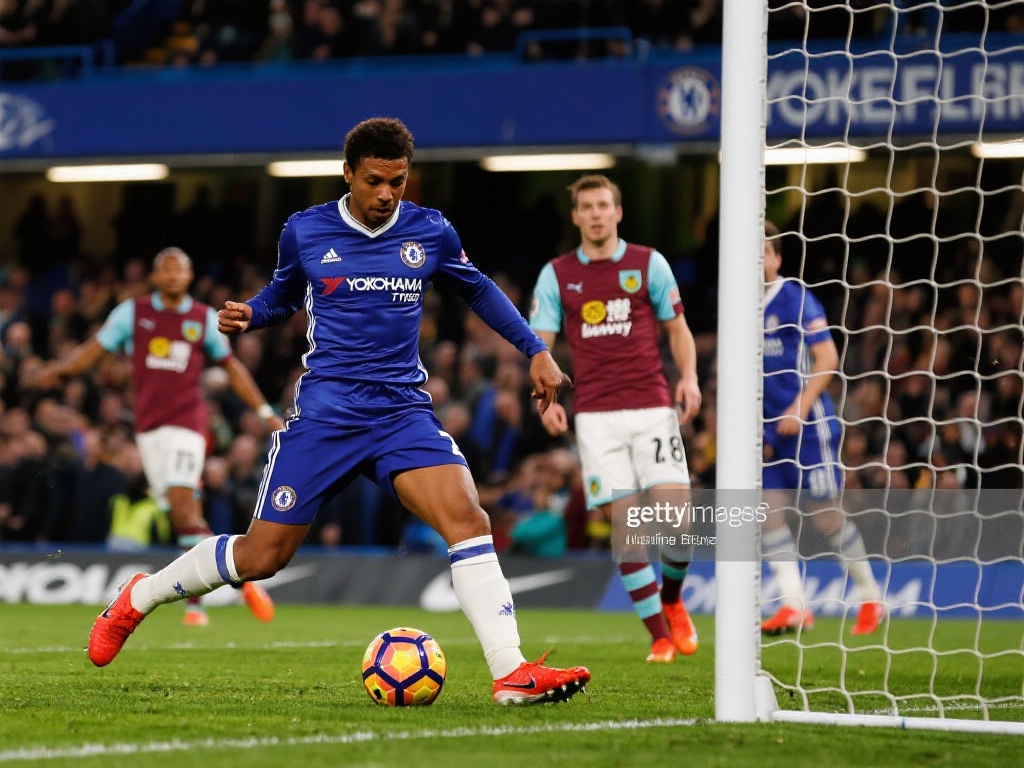 西甲爆冷!皇马遭保级队95分钟绝杀1-2落败,巴萨争冠迎利好 回顾历史,一些夺冠热门在关键时刻输给弱旅